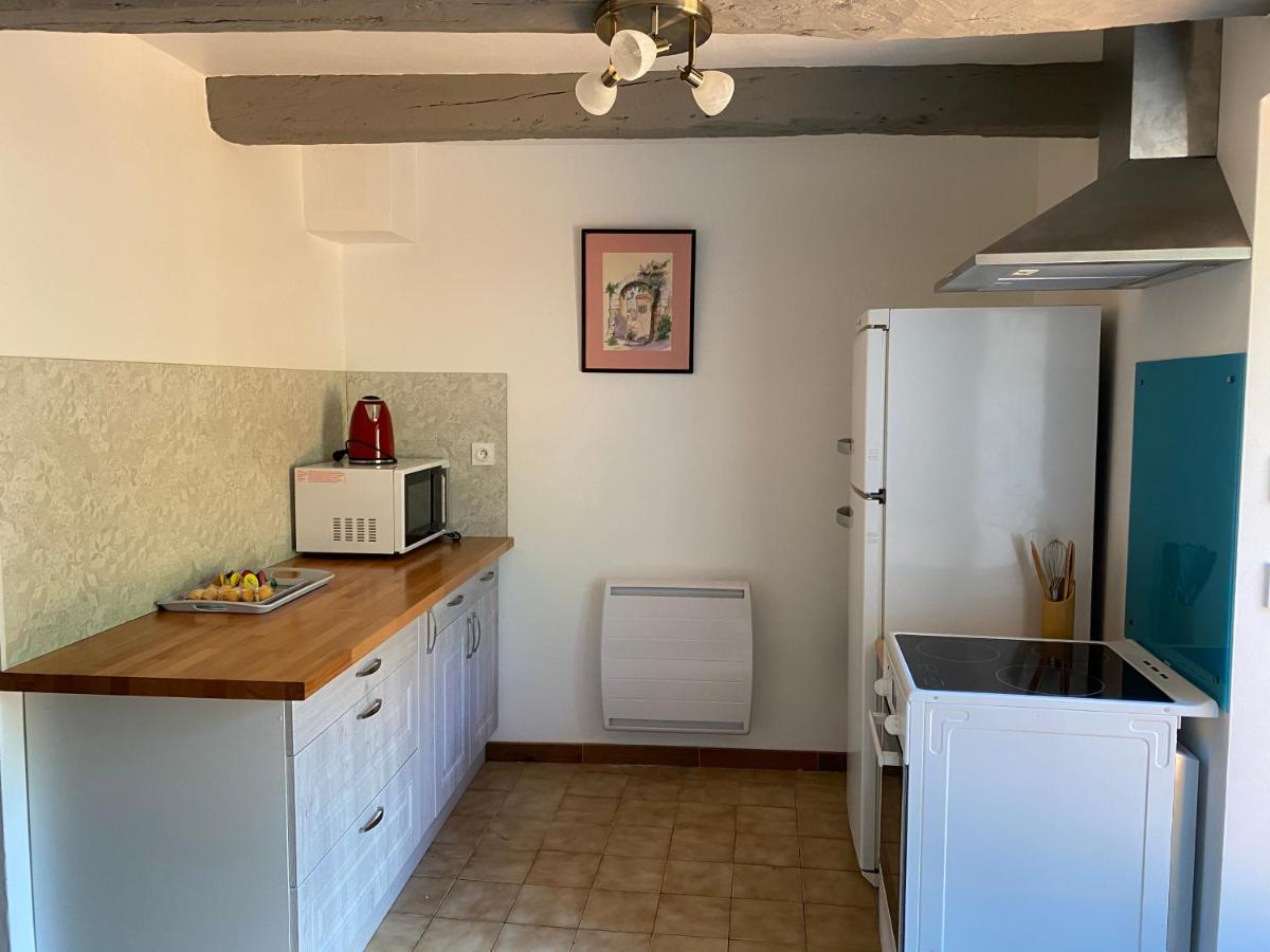 Gîte en Haute Provence Montfroc Extérieur photo